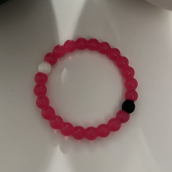 lokai Bracelet set plus extra bracelet - Picture 4 of 7